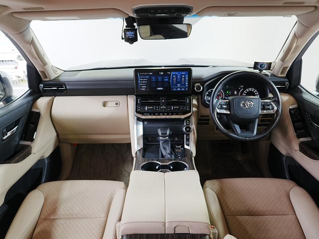 Toyota Land Cruiser 300 ZX 2024