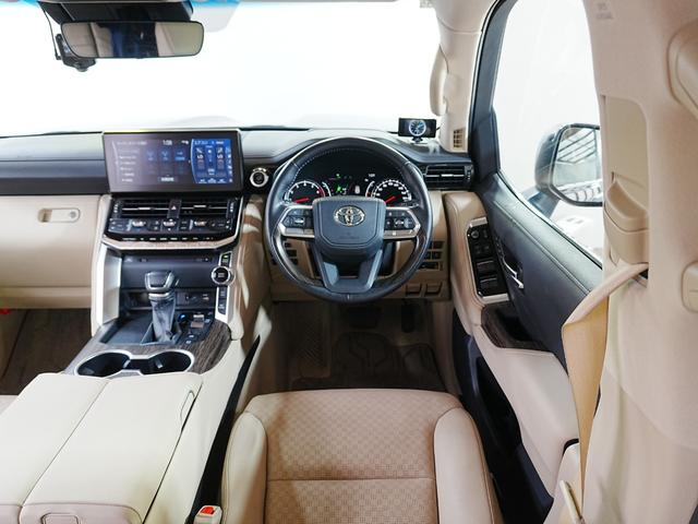 Toyota Land Cruiser 300 ZX 2024