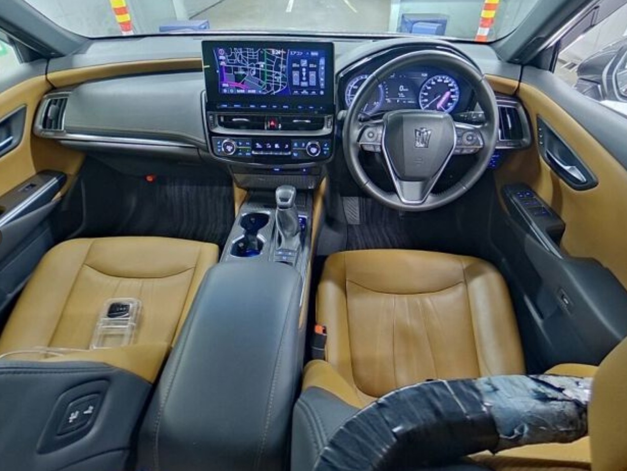 Toyota Crown Hybrid G 2021