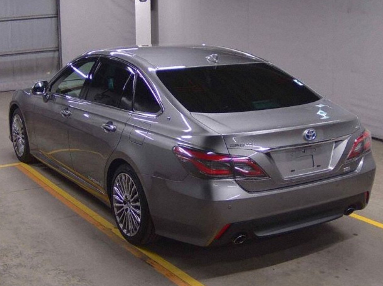 Toyota Crown Hybrid G 2021