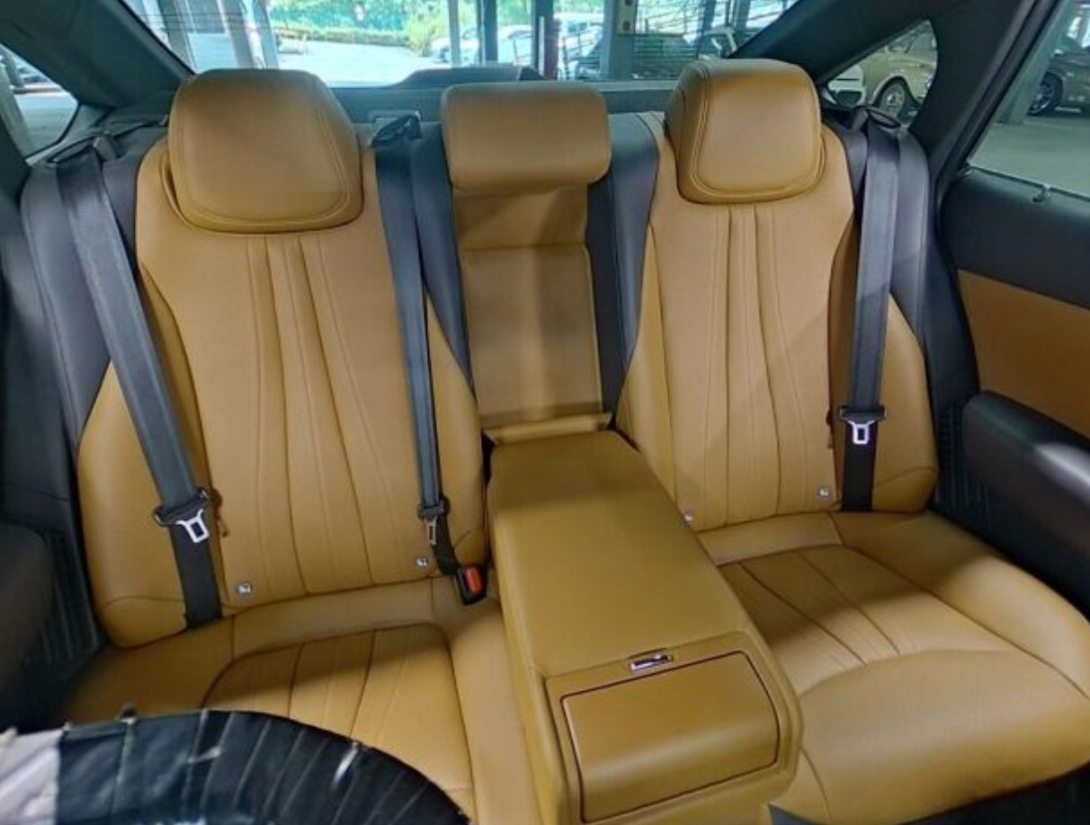 Toyota Crown Hybrid G 2021