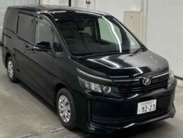 Toyota Voxy 2014 Black
