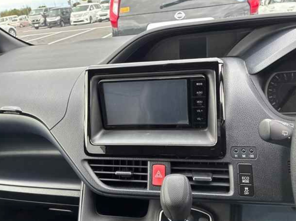 Toyota Voxy 2014 Black